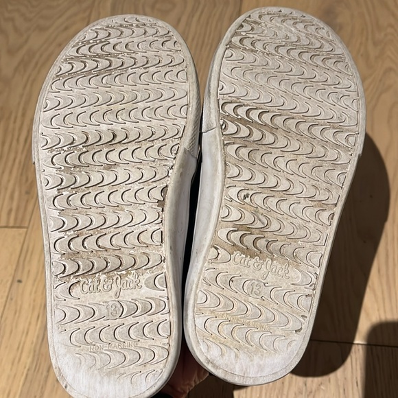 Cat & Jack Girls’ Black Slip-On Sneakers (Size: 13) - Picture 7 of 8